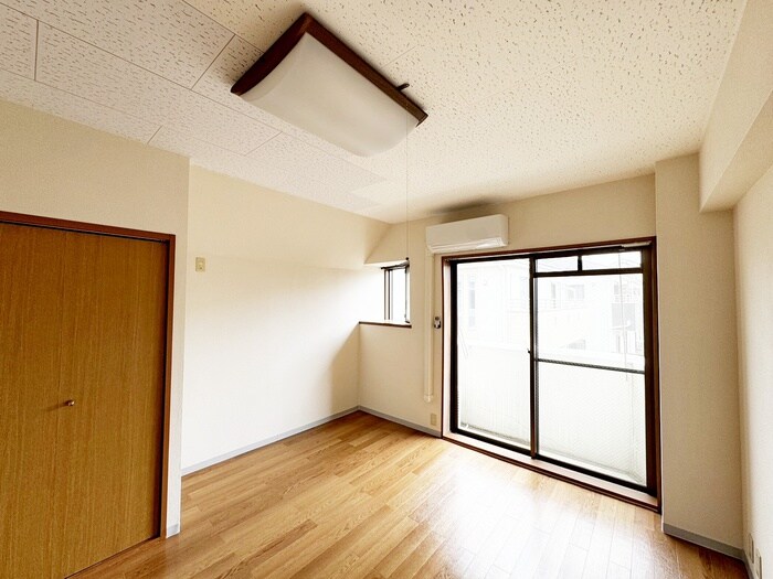 物件内観写真16　(居室)