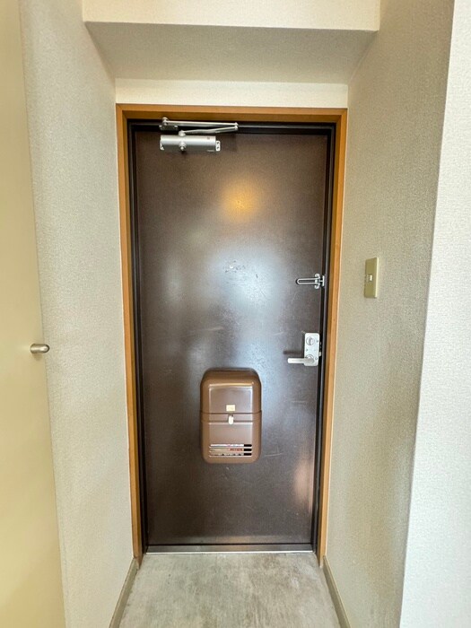 物件内観写真19　(玄関)