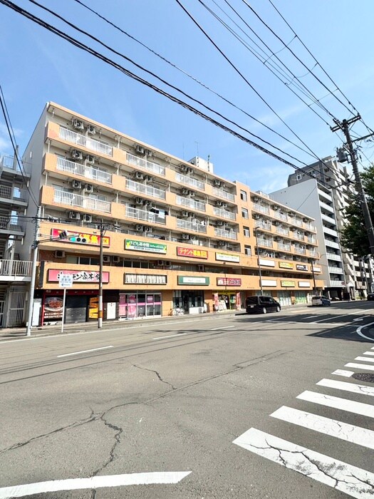 物件外観写真2　(外観写真)