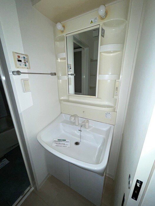 物件内観写真12　(洗面)