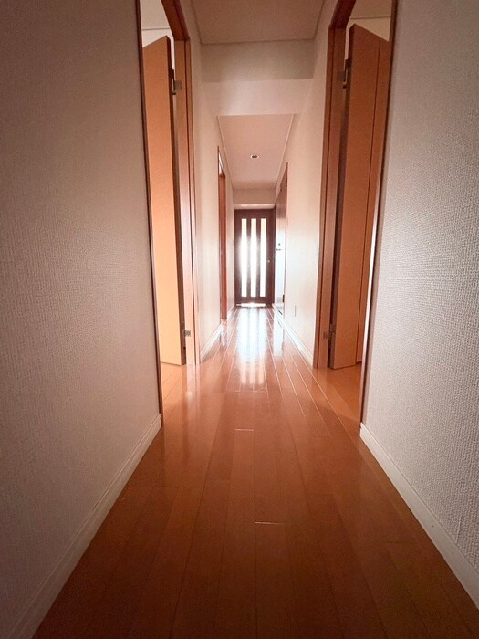 物件内観写真18　(廊下)