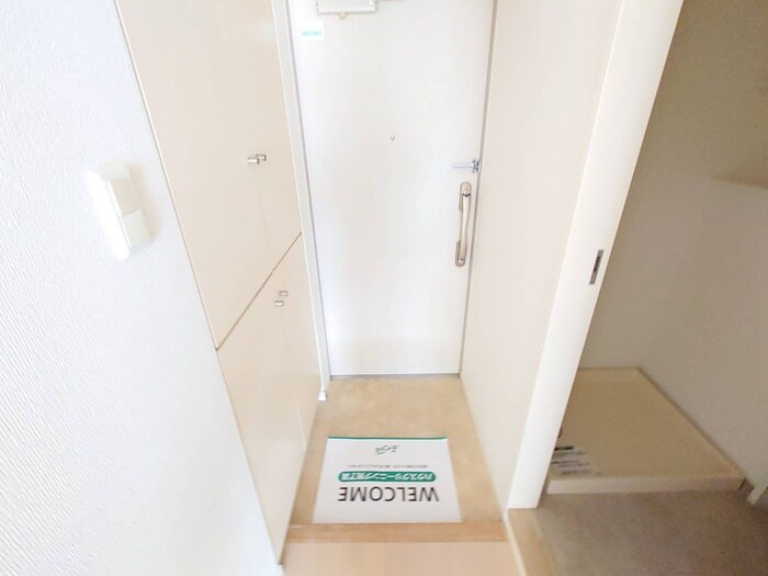 物件内観写真20　(玄関)