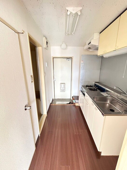 物件内観写真14　(廊下)