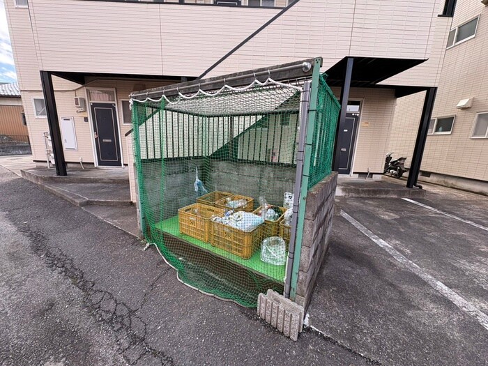 物件外観写真4　(周辺環境)