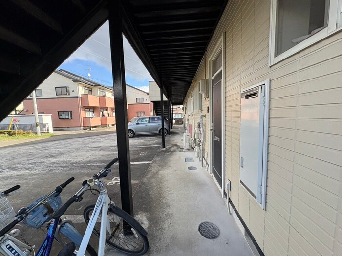 サンシャインＷ　Ｃのエントランス部分