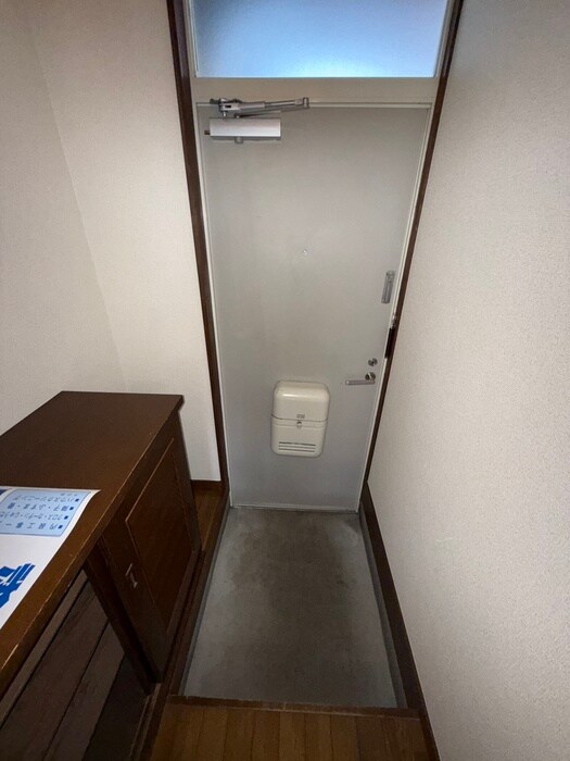 物件内観写真17　(玄関)
