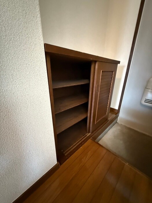 物件内観写真18　(靴箱)