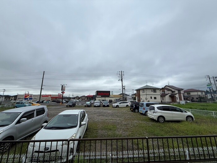 物件内観写真20　(室内からの展望)