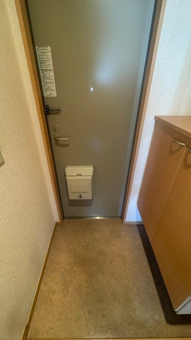 物件内観写真14　(玄関)
