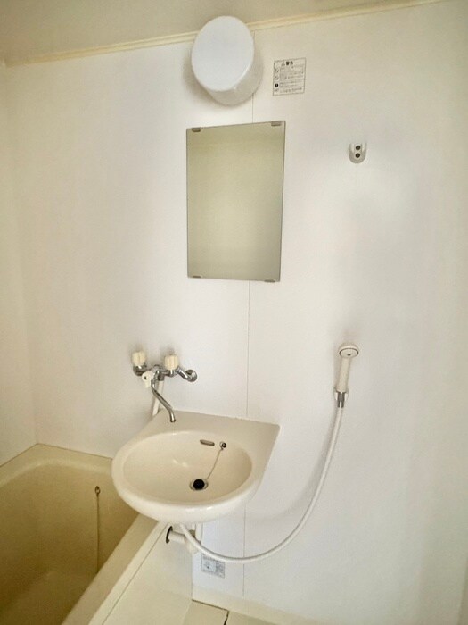 物件内観写真8　(洗面)