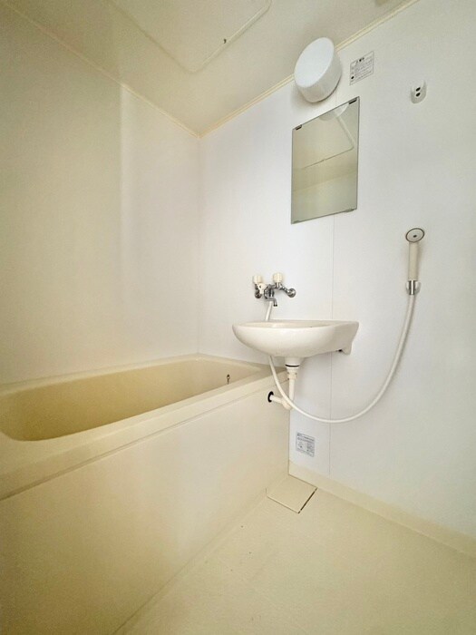 物件内観写真10　(バス／シャワールーム等)