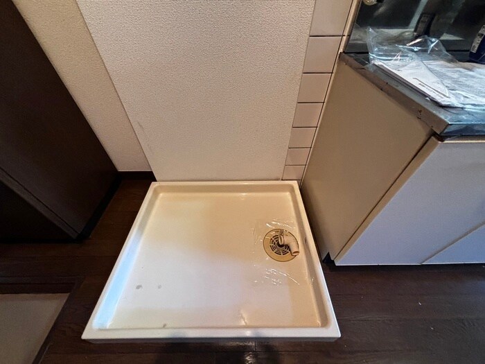 物件内観写真13　(洗濯機置場)