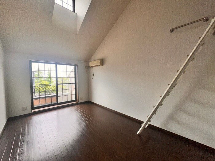 物件内観写真10　(居室)