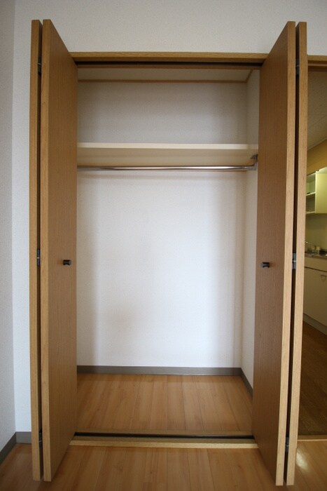 物件内観写真12　(収納)