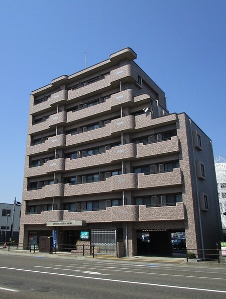 トライアムフ仙台外観写真