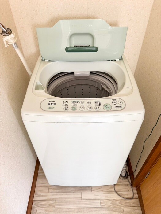 物件内観写真11　(洗濯機置場)