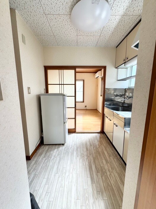 物件内観写真12　(廊下)