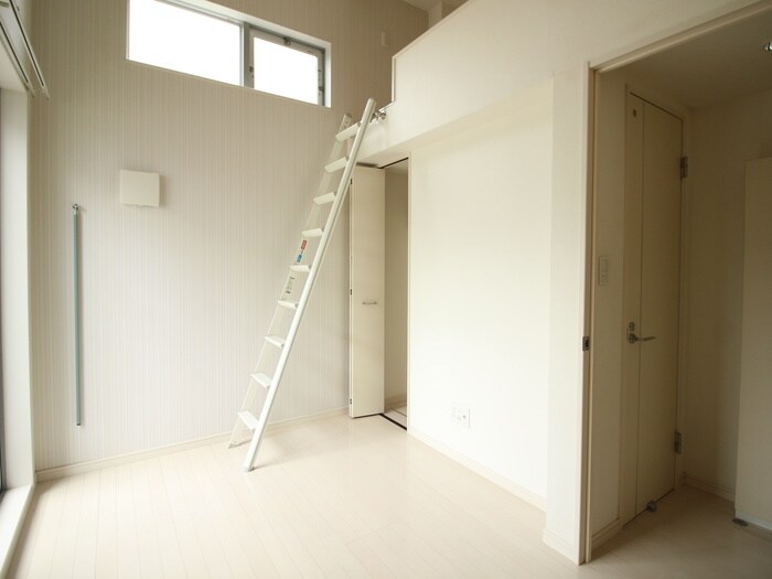 物件内観写真8　(居室)