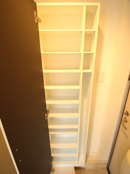 物件内観写真16　(靴箱)