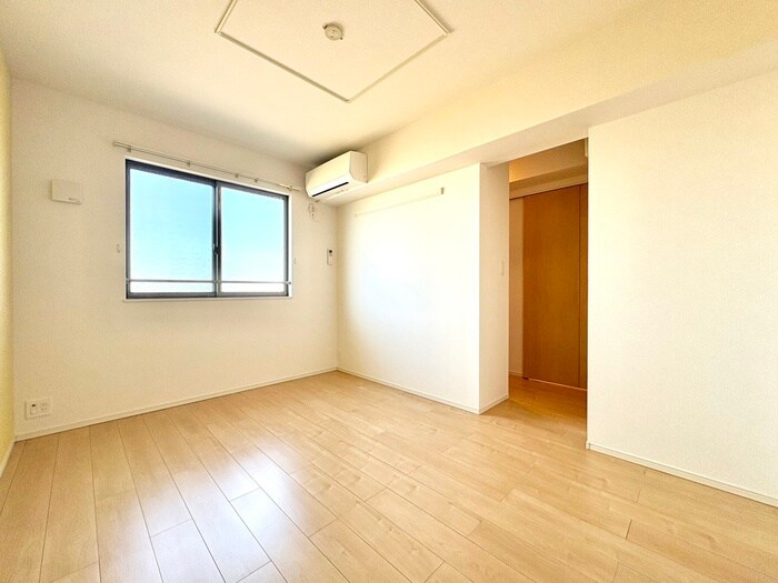 物件内観写真9　(居室)