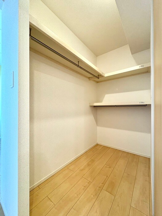 物件内観写真11　(収納)