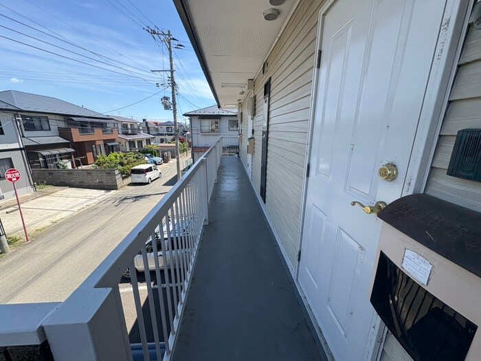 物件外観写真6　(エントランス部分)