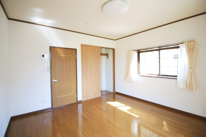 物件内観写真9　(居室)