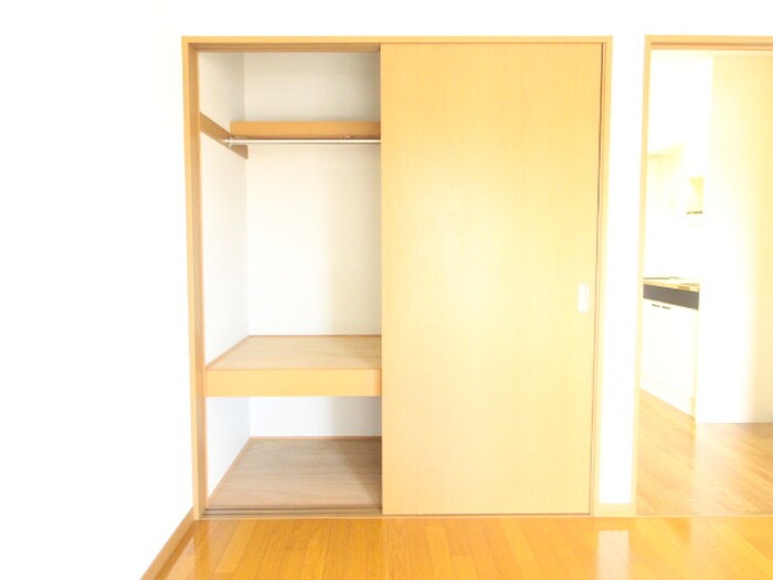 物件内観写真13　(収納)