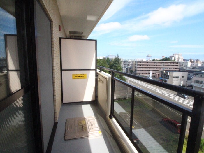 物件内観写真16　(ベランダ・バルコニー)