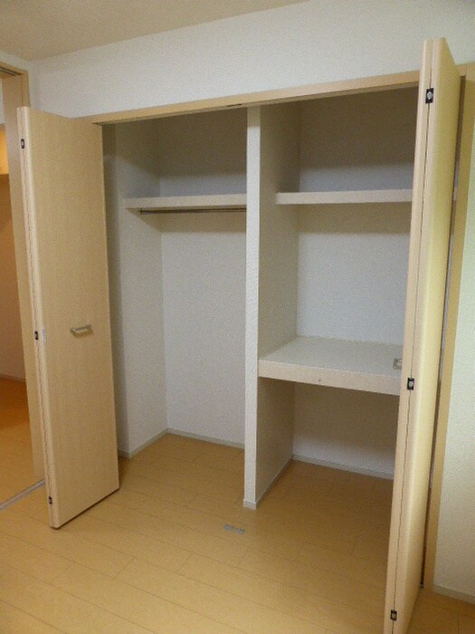 物件内観写真13　(収納)