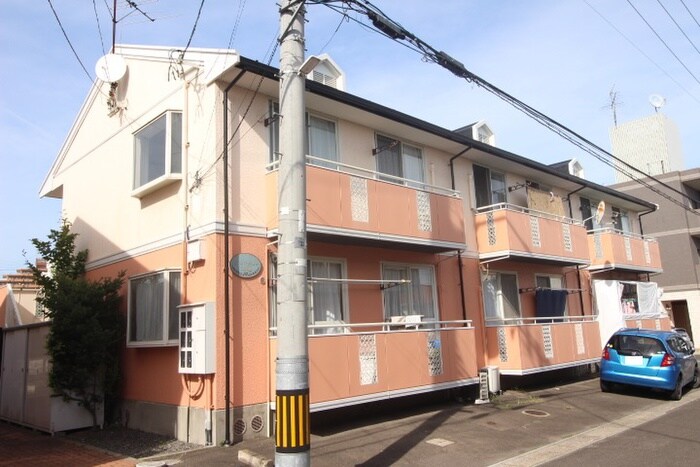 グランドールミウラ二番館の物件外観写真