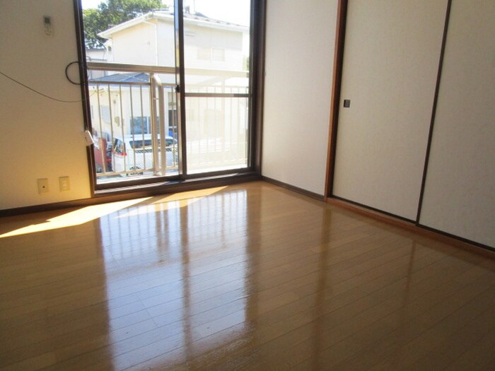 物件内観写真7　(居室)