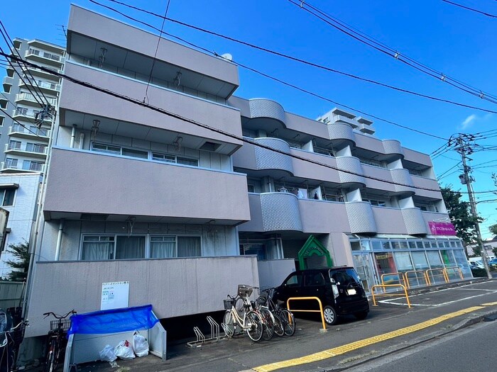 物件外観写真2　(外観写真)