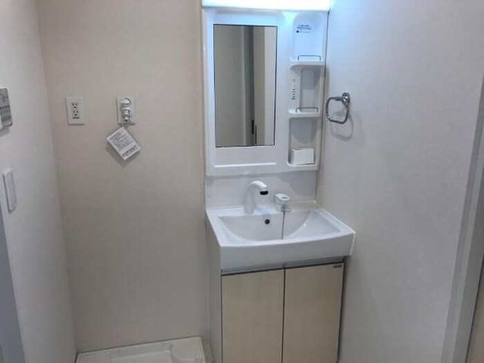 物件内観写真3　(洗面)