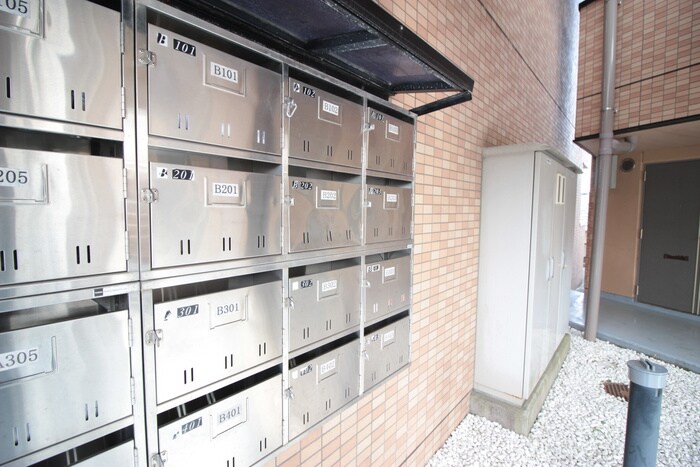 物件外観写真4　(建物設備)