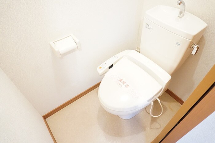 物件内観写真8　(トイレ)