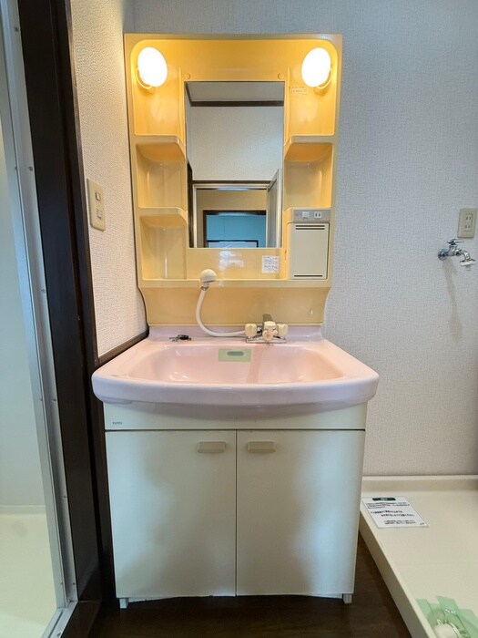 物件内観写真12　(洗面)