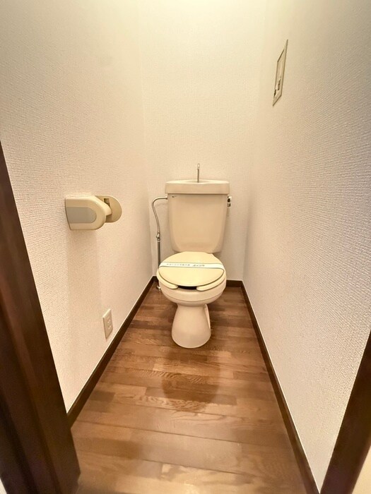 物件内観写真13　(トイレ)