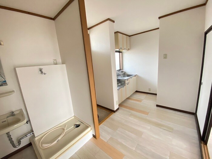 物件内観写真17　(廊下)