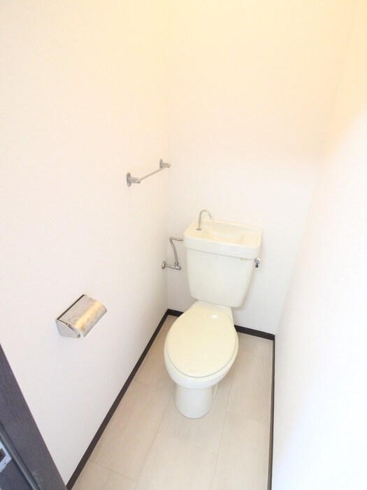 物件内観写真14　(トイレ)