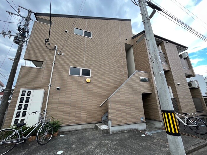 物件外観写真3　(外観写真)