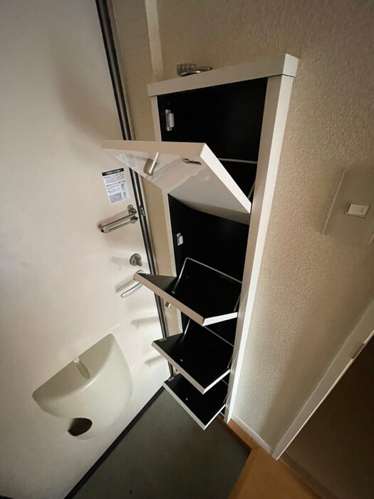 物件内観写真18　(靴箱)