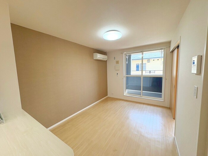 物件内観写真6　(居室)