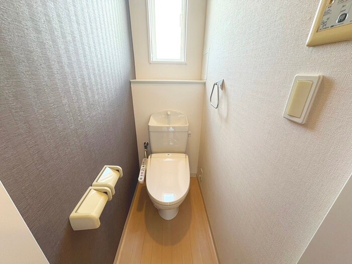 物件内観写真15　(トイレ)