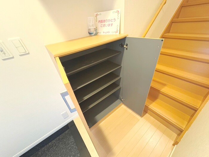 物件内観写真19　(靴箱)