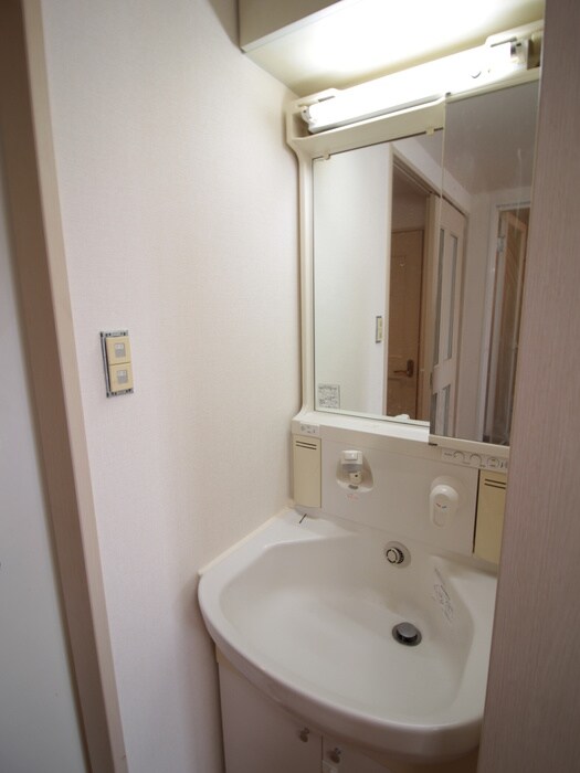 物件内観写真11　(洗面)