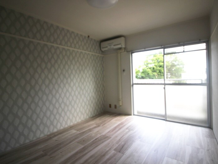 物件内観写真10　(居室)