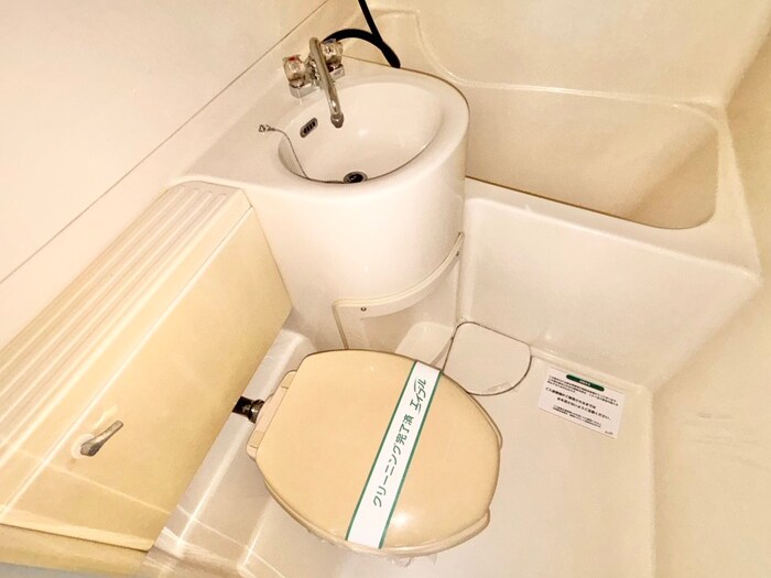 物件内観写真13　(トイレ)