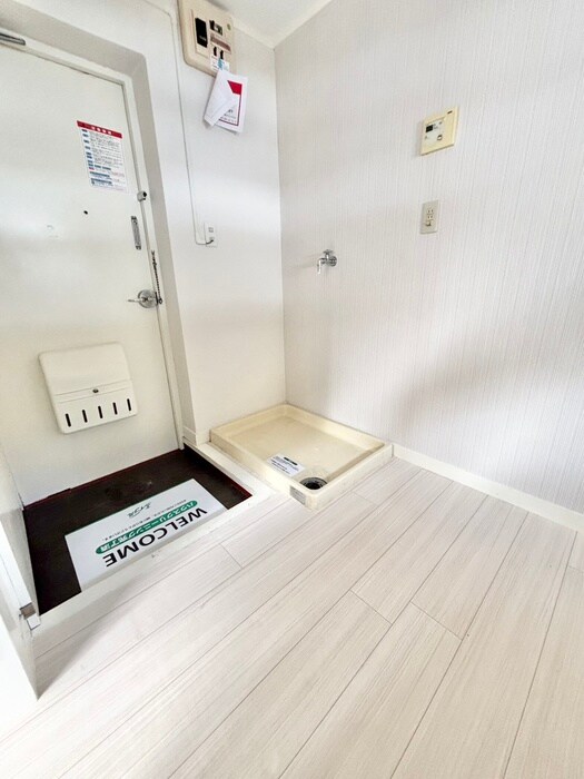 物件内観写真16　(廊下)