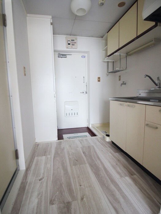 物件内観写真18　(廊下)